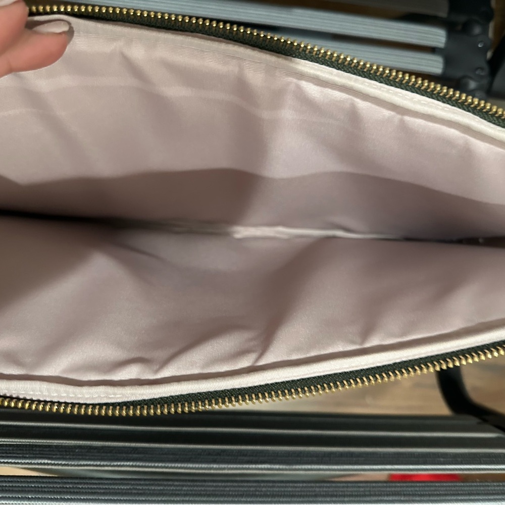Kate Spade ♠️ Laptop bag - Picture 3 of 3